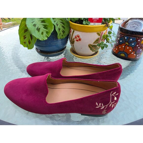 Vionic Willa Suede Embroidered Heel Loafers w/ Leaf Motif Women's Size 9.5 - Picture 2 of 9
